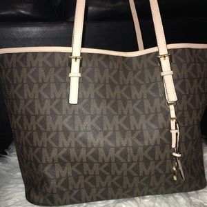 Michael Kors tote